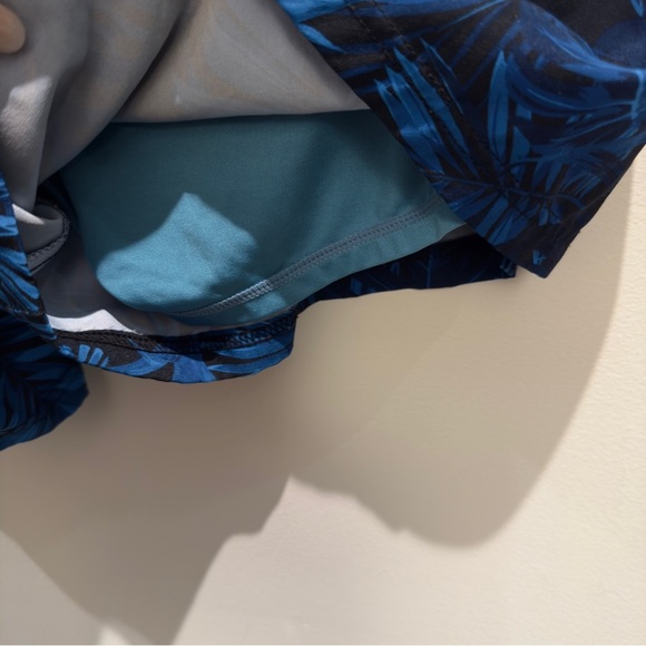 BRISIRA Tropical Blue and Black Trunks Size 34 - Picture 7 of 7